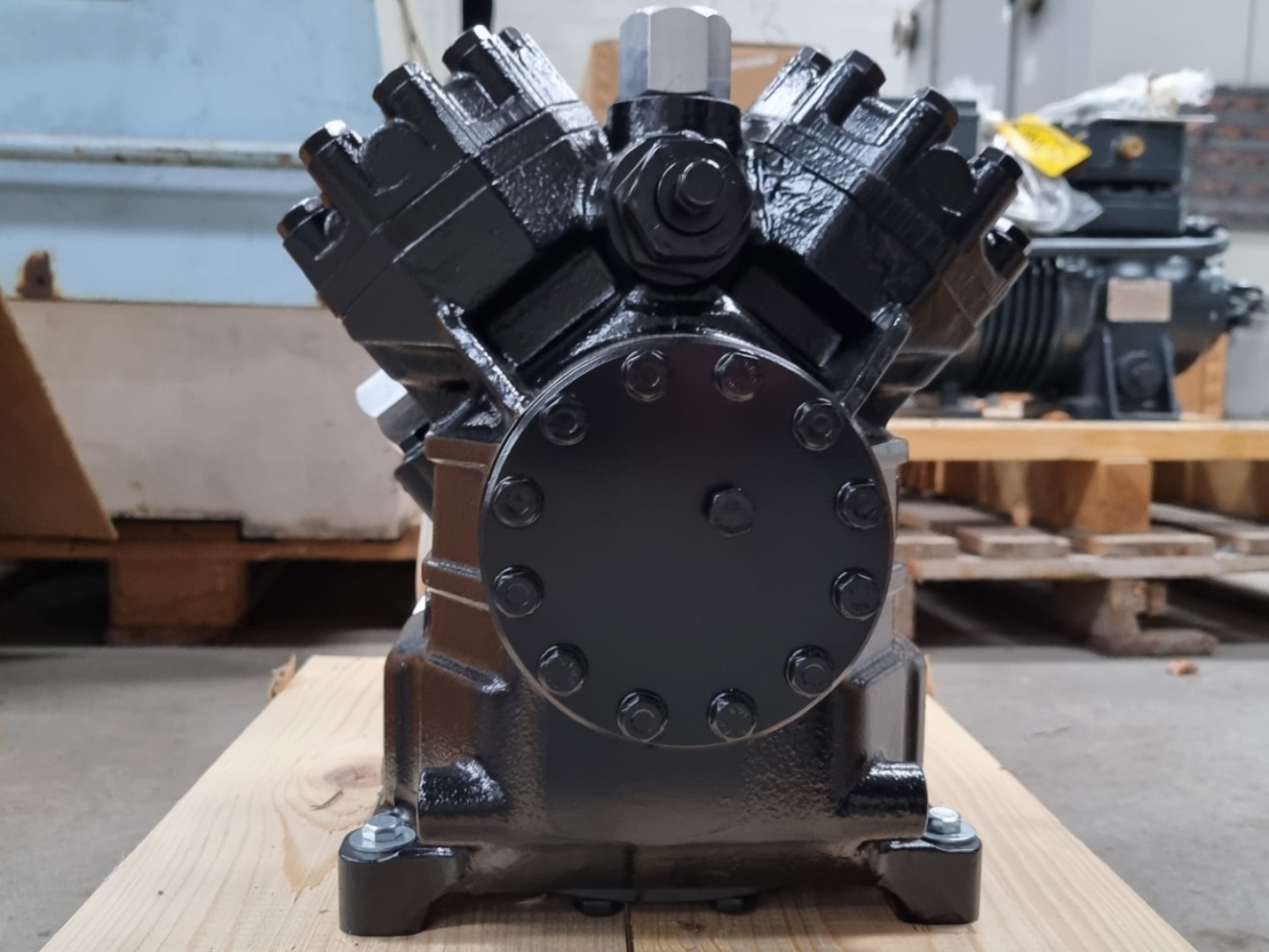 Brand new gea Bock FKX40/110 C02 T semihermetic reciprocating