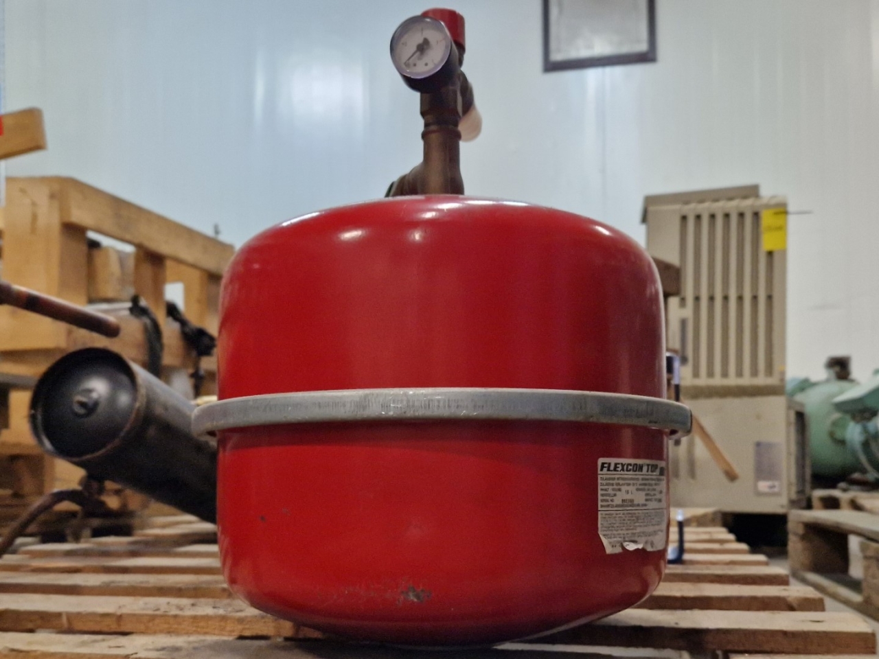 Used Flamco / Flexcon expansion vessel. HOS BV